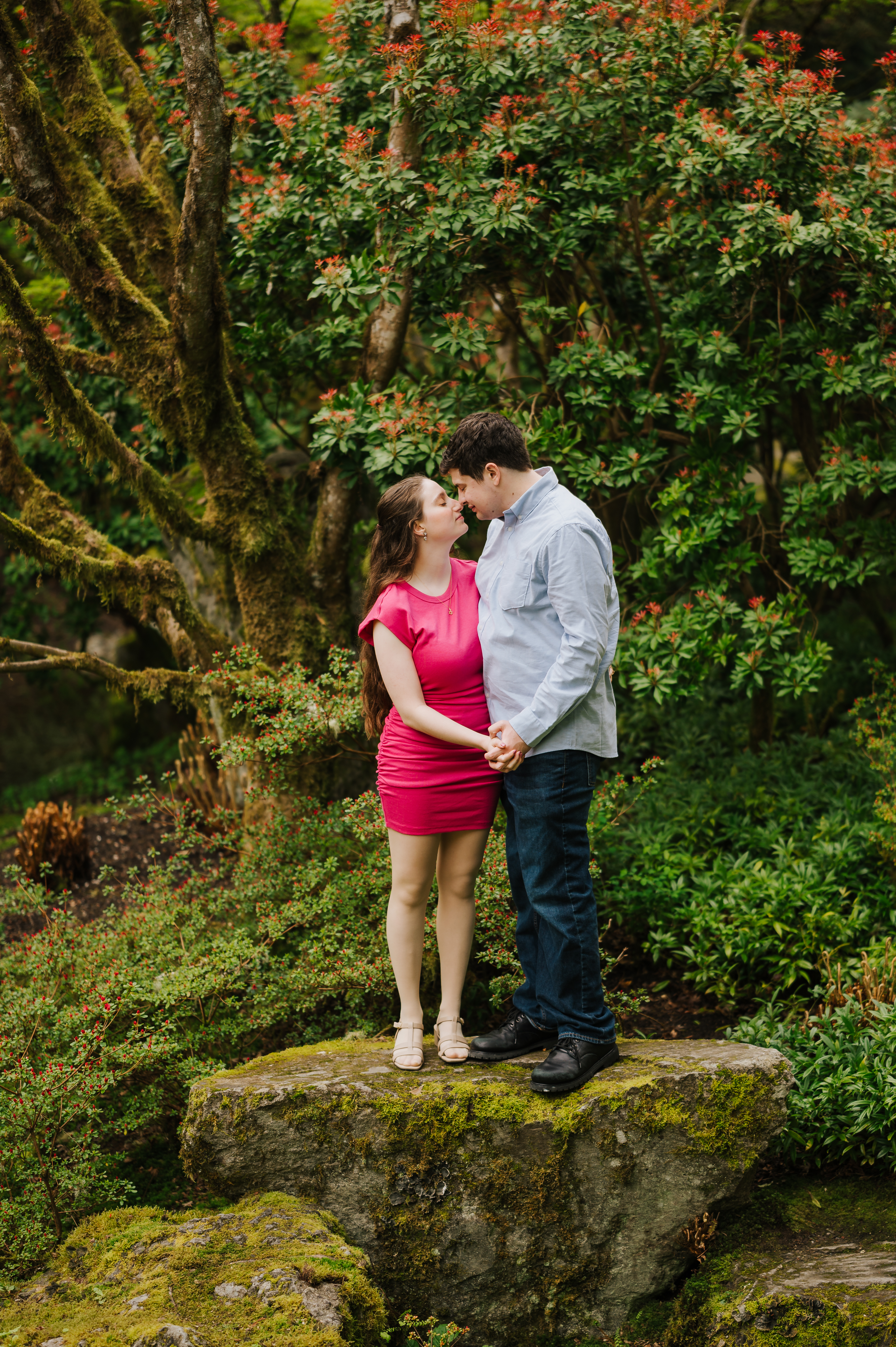 Elinor and Thomas engagement photo